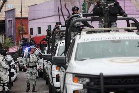 Băng đảng Mexico báo thù cho ông trùm, phong tỏa đường phố