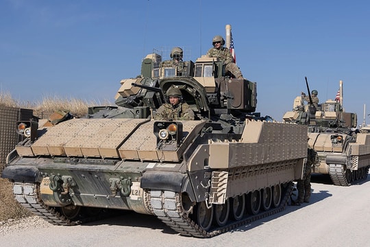 Mỹ bắt đầu rút quân khỏi căn cứ trọng yếu ở Syria