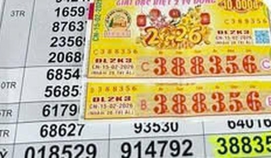 Trúng độc đắc xổ số miền Nam, nữ khách hàng gây bất ngờ về cách đổi thưởng