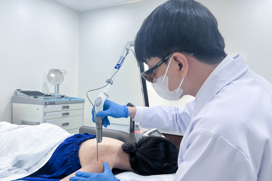 Da loang lổ do nhiễm nấm