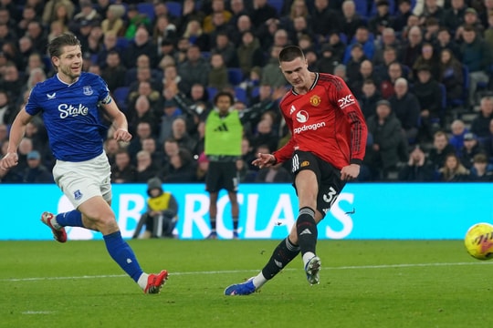 Sesko, Lammens thắp sáng giấc mơ Champions League cho Man Utd