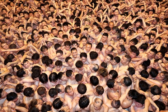 Những lễ hội khỏa thân lớn nhất Nhật Bản vào năm mới