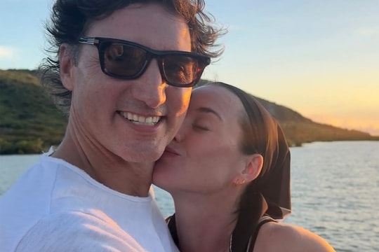 Katy Perry và cựu Thủ tướng Canada ngày càng gắn bó