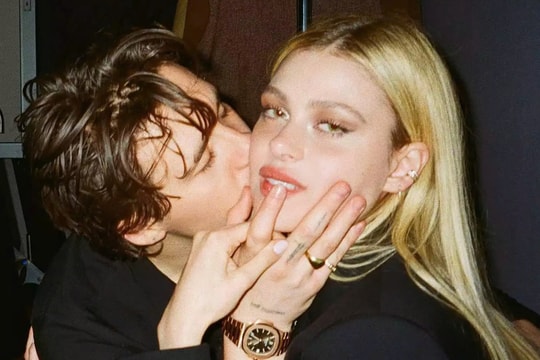 Bạn thân David Beckham khiêu khích Brooklyn?