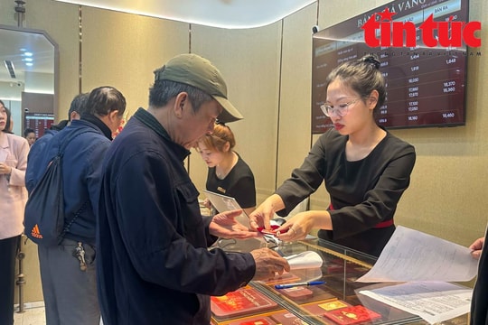 Giá vàng bật tăng trước ngày vía Thần Tài