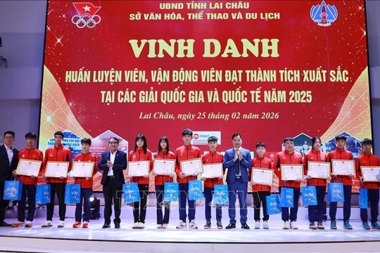 Vinh danh các huấn luyện viên, vận động viên đạt thành tích cao