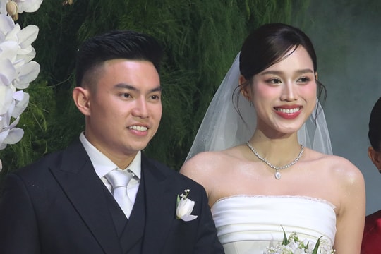 Chồng hoa hậu Đỗ Thị Hà ứng cử đại biểu HĐND Quảng Trị