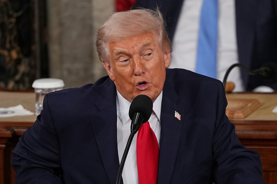 Ông Trump: Iran đang phát triển tên lửa có thể đe dọa Mỹ