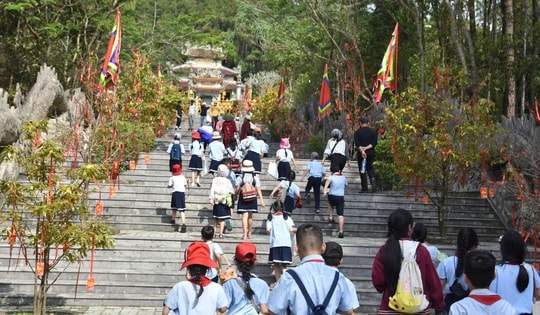 Cội nguồn truyền thống lễ hội nơi núi Ngũ Phong dịp đầu năm mới