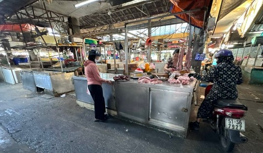 Giá heo hơi hôm nay, 25-2: Diễn biến mới từ các hộ chăn nuôi nhỏ lẻ