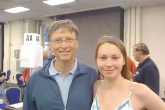 Bí mật vụ ngoại tình của Bill Gates với hai phụ nữ Nga