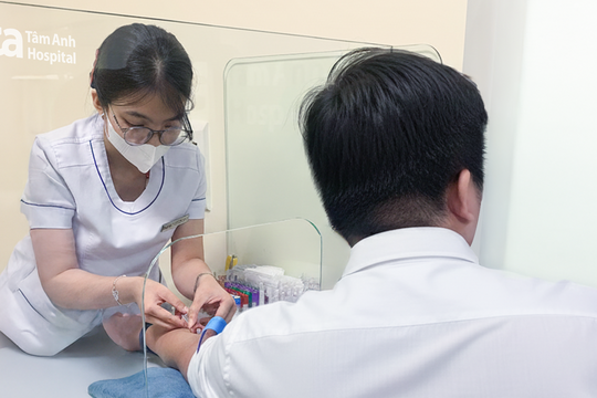 Hạ đường huyết do uống rượu lúc đói