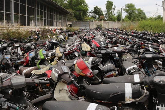 Lén lấy xe của mình ở kho tạm giữ, thanh niên bị thêm tội trộm cắp