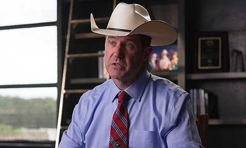 Hơn 700 giờ đấu trí với kẻ sát nhân số một nước Mỹ