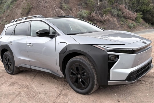 Toyota giảm giá hàng nghìn USD cho xe điện vừa ra mắt