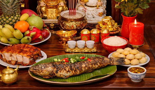 Vì sao cá lóc xuất hiện trên mâm cúng Thần Tài?