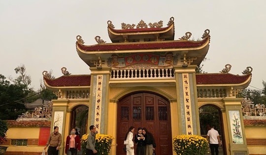 Linh thiêng ngôi đền nơi cửa biển Hà Tĩnh