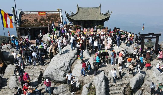 Khai hội Xuân Yên Tử 2026