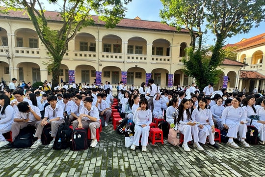 TP Hồ Chí Minh: Muốn học theo nơi tạm trú, phụ huynh phải cập nhật trước 3/3