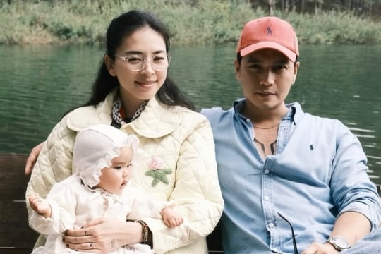 Gu mặc của Ngô Thanh Vân khi làm mẹ