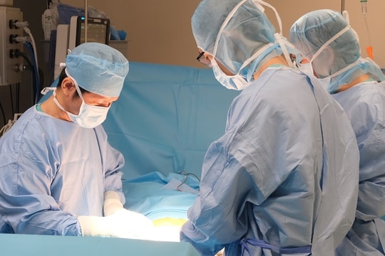 7 năm 'ăn là nôn' vì căn bệnh thế giới chỉ 15 người mắc