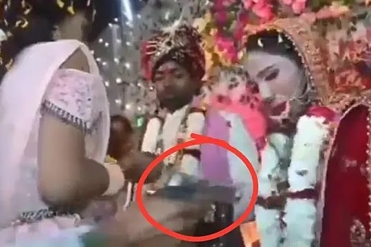 Cô dâu Ấn Độ bị 'tình đơn phương' bắn trong đám cưới