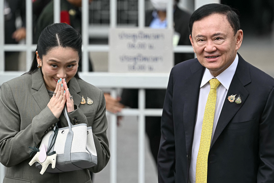 Con gái khuyên ông Thaksin thôi làm chính trị