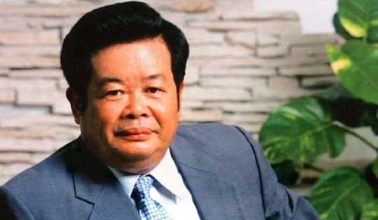 Chân dung vị tỷ phú lấy vợ mù, bắt con trai làm công nhân và cái kết ngỡ ngàng