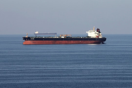 Xuất khẩu dầu của Iran tăng vọt trước khi bị tấn công