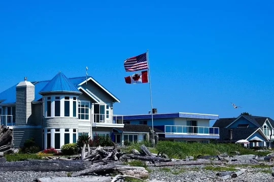 Cuộc sống tại thị trấn Mỹ trong lòng Canada