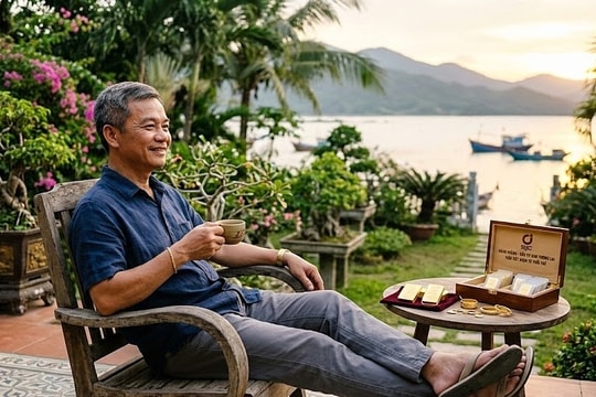 'Về hưu sớm nhờ tháng nào cũng mua vàng từ 22 năm trước'