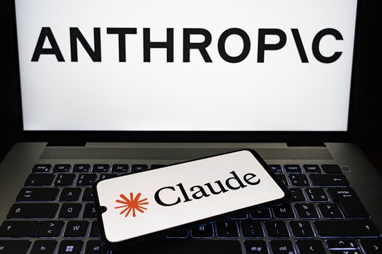 Các đối thủ ủng hộ Anthropic trong cuộc chiến AI với Lầu Năm Góc