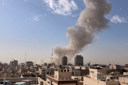 Lý do Mỹ - Israel tập kích Iran vào ban ngày