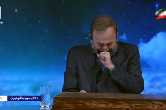 Biên tập viên truyền hình Iran bật khóc khi thông báo lãnh tụ tối cao 'tử vì đạo'