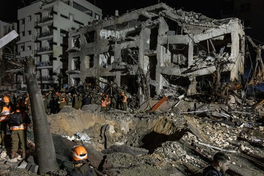 Trung Đông chìm trong khói lửa sau đòn đáp trả của Iran