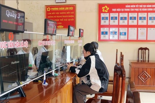 Người hưởng lương chờ thời điểm áp dụng mức lương cơ sở mới