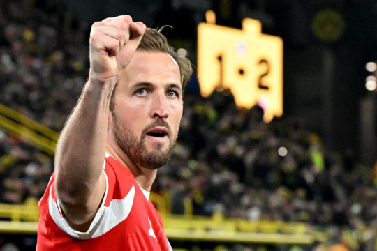 Kane nhắm kỷ lục một mùa Bundesliga của Lewandowski