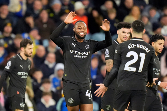Man City thắng 6 trận liên tiếp
