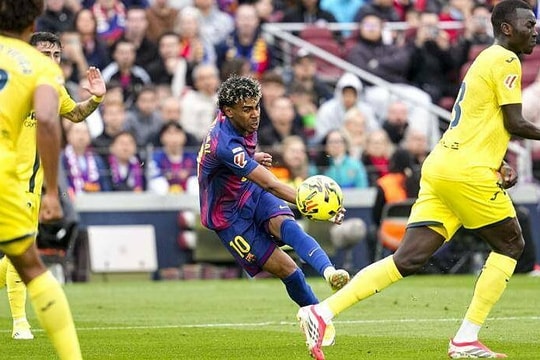 Yamal lập hat-trick giúp Barca thắng lớn