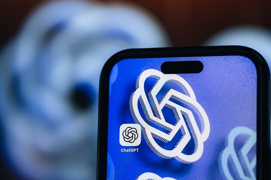 ChatGPT chạm mốc 900 triệu người dùng