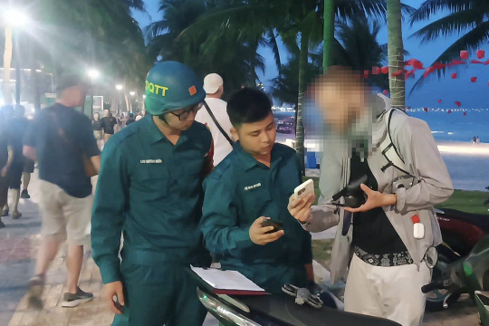 83 chuyến bay bị ảnh hưởng bởi flycam trong một tuần