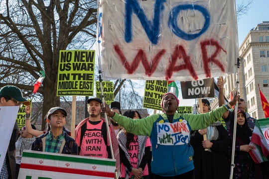 Biểu tình nhiều nơi ở Mỹ phản đối cuộc tập kích Iran