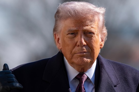 Canh bạc rủi ro với ông Trump sau cuộc tập kích hạ sát Lãnh tụ Iran