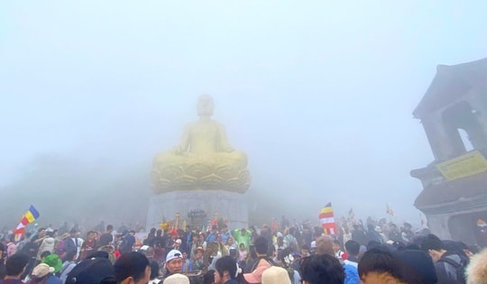 Lễ hội xuân Yên Tử kéo dài 3 tháng, phí tham quan "0 đồng"