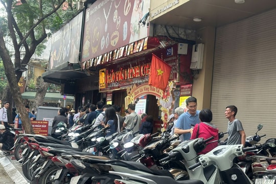 Tăng thêm 2,3 triệu đồng, giá vàng SJC vượt mốc 190 triệu đồng/lượng