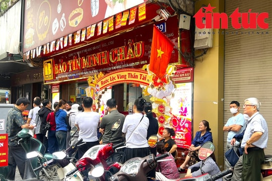 Giá vàng trong nước và thế giới tăng vọt