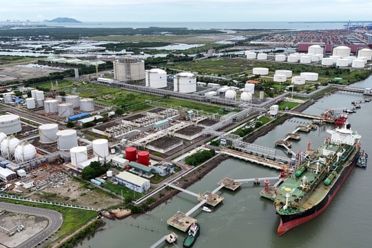 PVGas giảm giao hàng do đứt gãy nguồn cung từ Trung Đông
