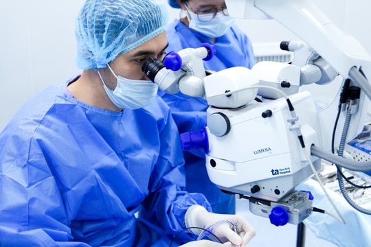 Suýt mù hai mắt do biến chứng tiểu đường