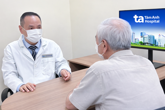 Nấm tấn công phổi gây tràn dịch