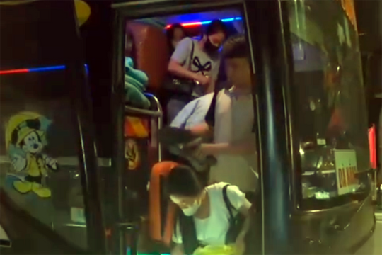 Xe giường nằm 38 chỗ, nhưng chở tới 53 khách